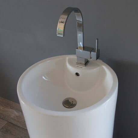 Lavabo Totem Cylinder Ceramic White - Sigma