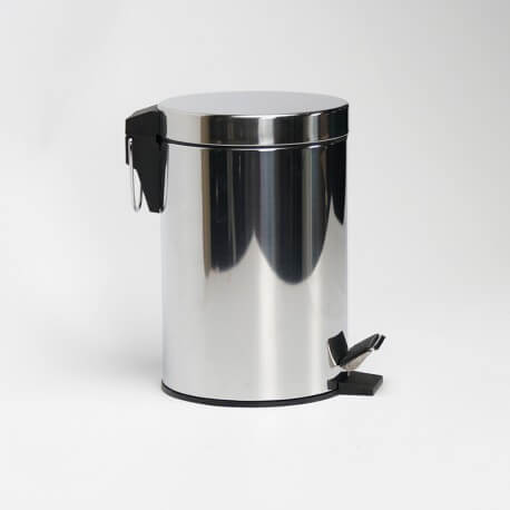 3 liter chrome pedal bin on Rue du Bain