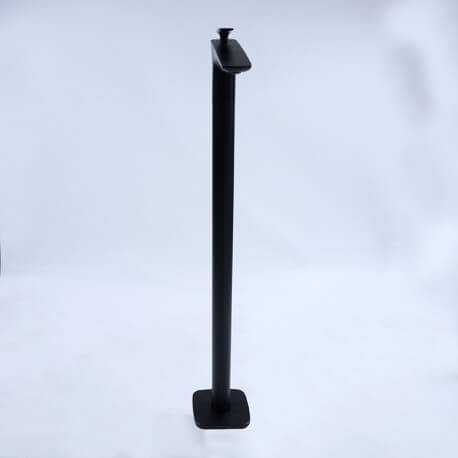 Totem washbasin tap on foot concep't